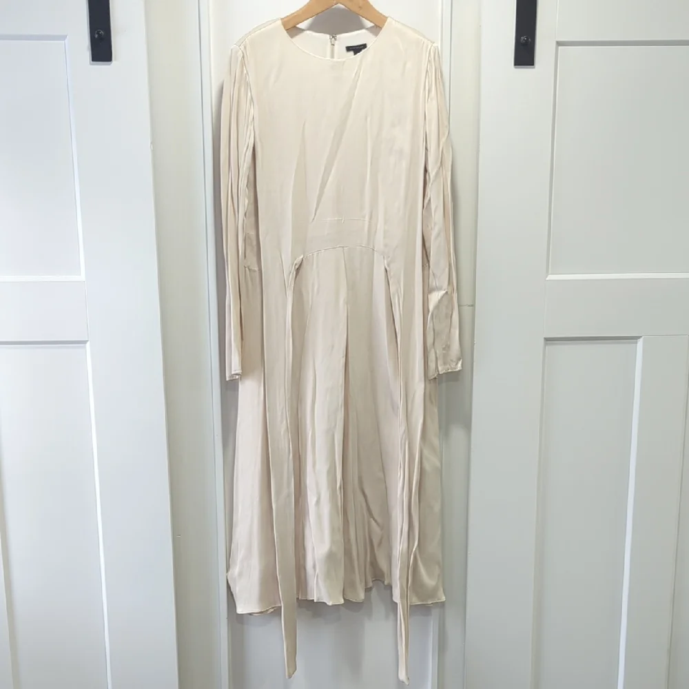 ann taylor long sleeve dress Petite V-Neck Dresses